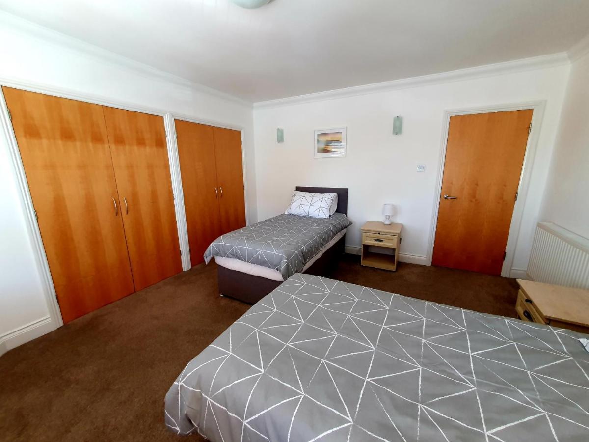 Top Quality Beach Front Apartment Sleep Up To 7 Guests بورنماوث المظهر الخارجي الصورة