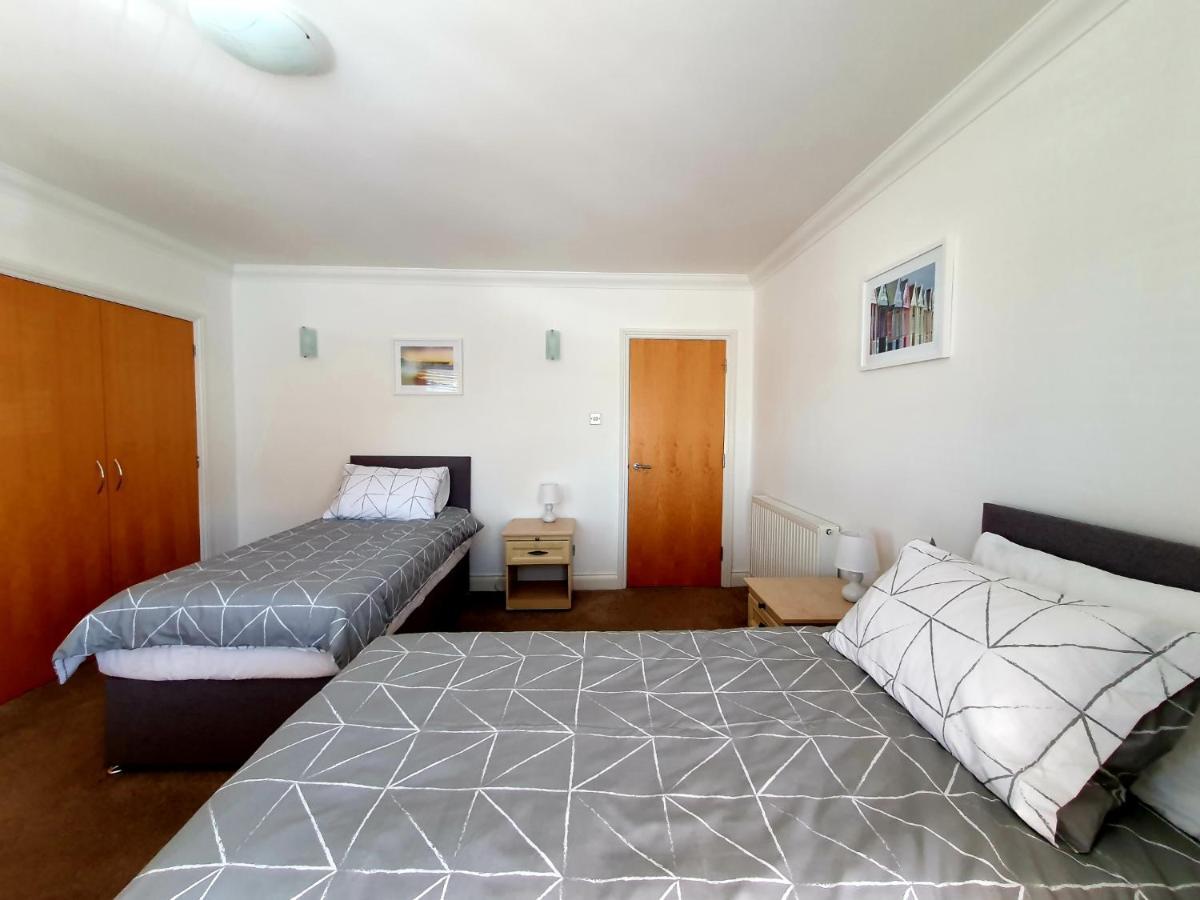 Top Quality Beach Front Apartment Sleep Up To 7 Guests بورنماوث المظهر الخارجي الصورة